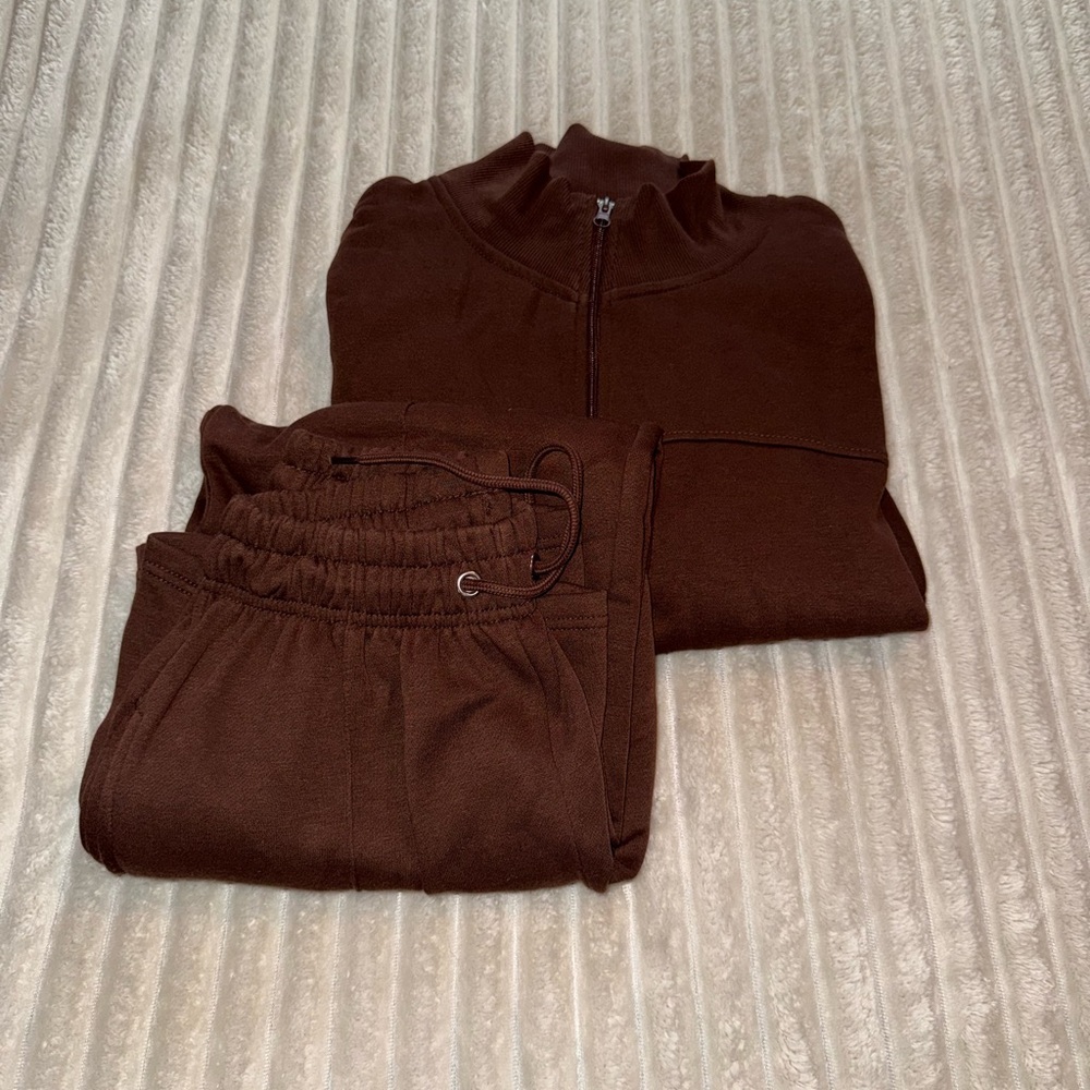 PrettyLittleThing Chocolate Sweat Set
